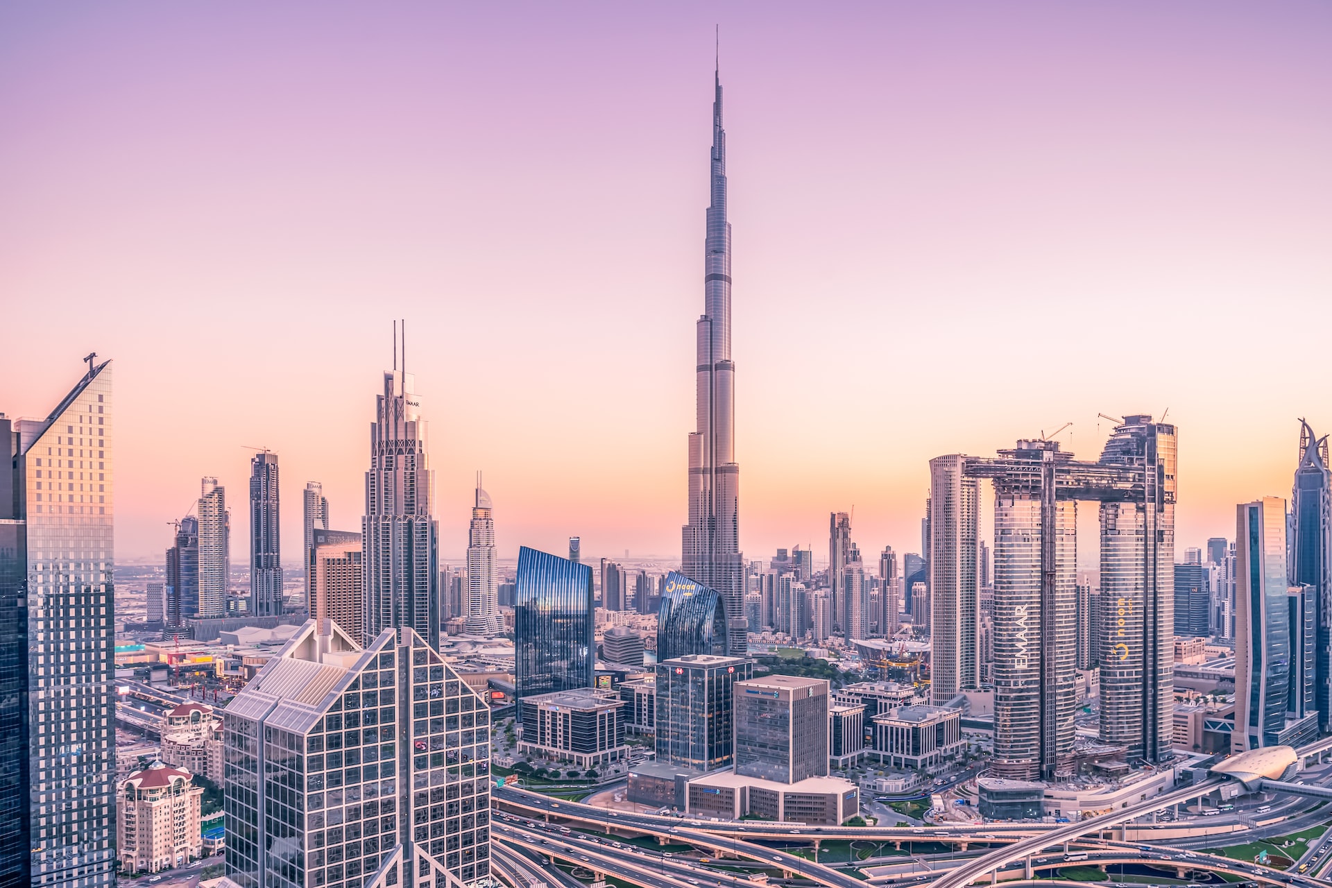 How Did Dubai Become One of The Fastest-Growing Cities in The World